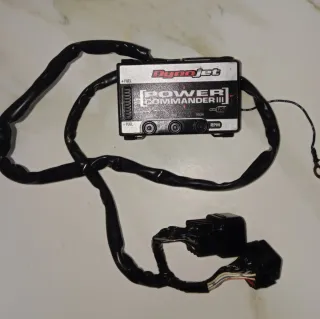 Power Commander 3  dynojet , Yamaha r1 2006
