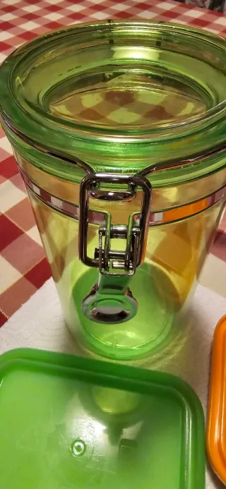 Set contenitori per alimenti. Ottimi.