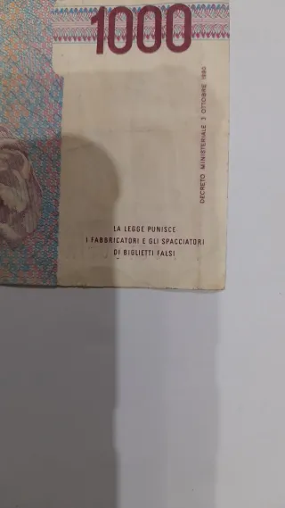 Billete antiguo de Italia