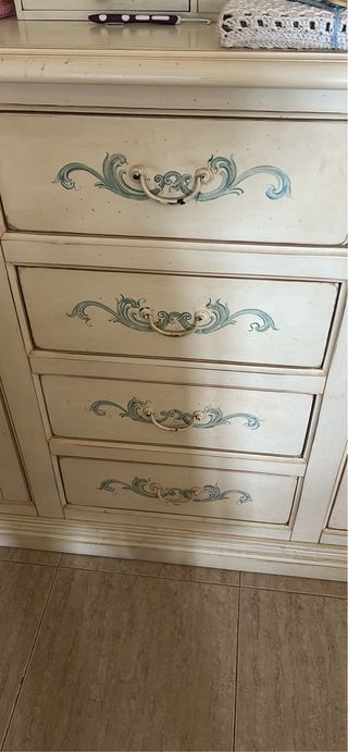 Aparador madera vintage pintado a mano