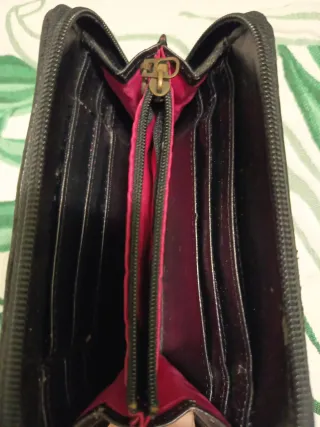 Monedero con cremallera y mariposa