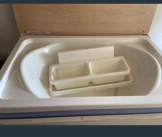 Cambiador-bañera con ruedas