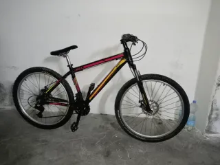Bicicleta de Montaña Negra
