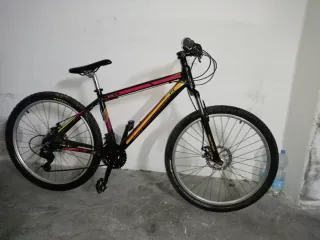Bicicleta de Montaña Negra