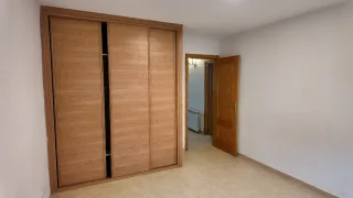 Chalet adosado de 200m2 con jardín y garaje