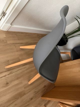 4 Sillas de salon-comedor