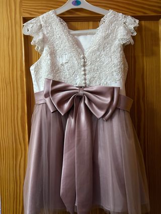 Precioso, vestido de niña de vestir