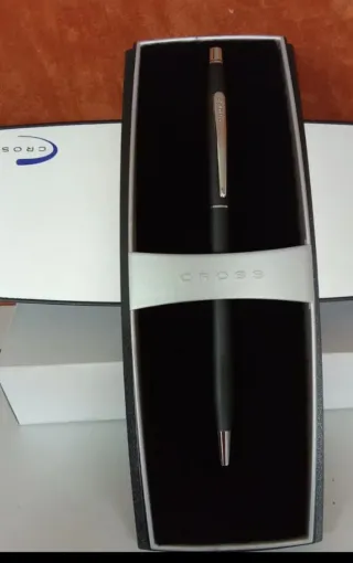 Bolígrafo Cross negro , modelo Classic