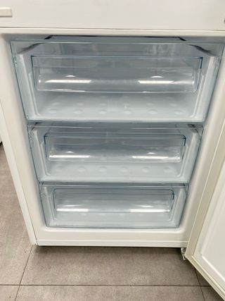 Frigorífico Samsung clase A 177,5x60cm + envio