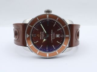 Breitling Superocean Heritage 46 Marrón/Plata