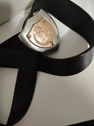 Cinturón Dolce Gabbana. 85.