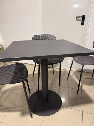 Mesa y 4 Sillas Comedor Exterior