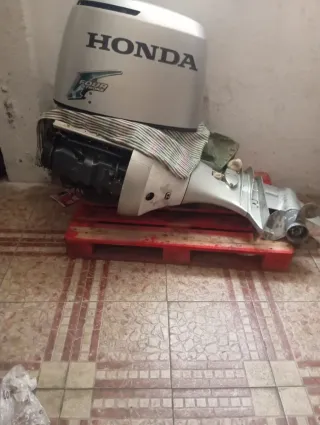 Motor fuerabora honda 115i para reparara