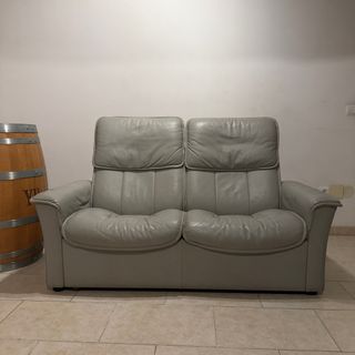 Sofá 2 plazas reclinable gris