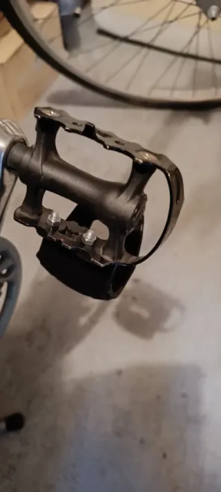 Pedales de clip para bicicleta