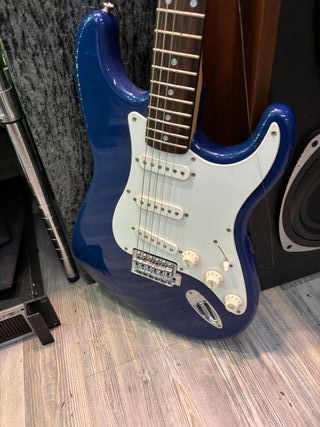 Guitarra Squier Stratocaster