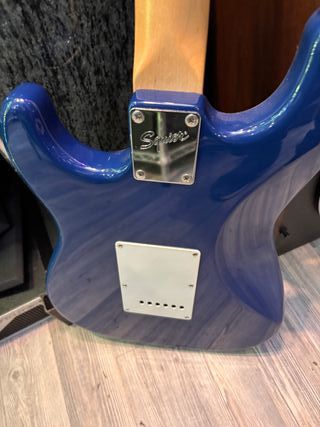 Guitarra Squier Stratocaster