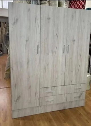 Armario de madera beige y gris