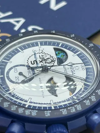 Swatch MoonSwatch Mission to Earthphase gold