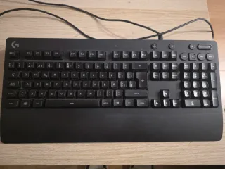 Teclado Logitech G213 Negro