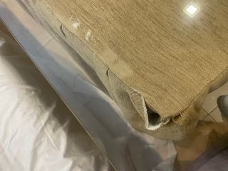 Mesa de camilla con cristal y falda