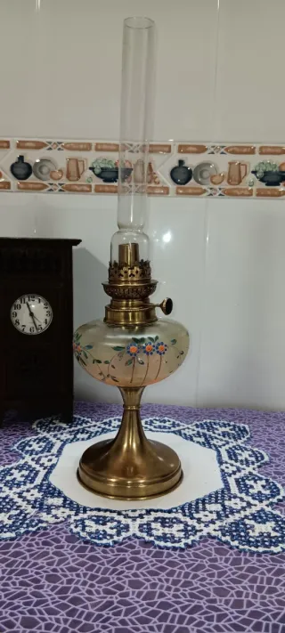 Lámpara de aceite antigua francesa