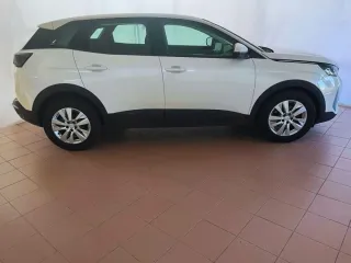Peugeot 3008 2022