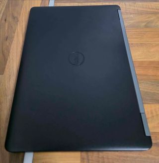 Ordenador portátil DELL I5 SEXTA GENERACIÓN, 8RAM