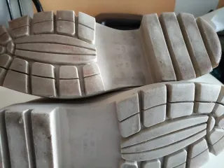 Botas de agua blancas y beige