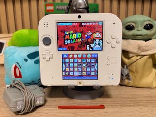 Nintendo 2DS Bianca