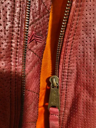 Cazadora Bomber Piel Alpha Industries Roja