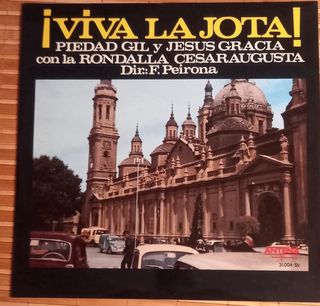 Muchos vinilos antiguos