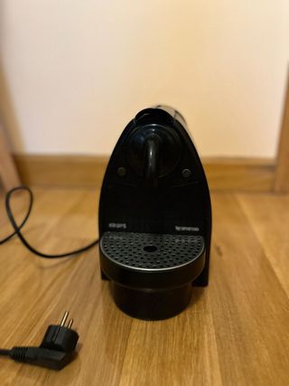 Cafetera Krups Nespresso Negra