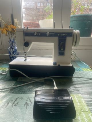 Macchina da cucire domestica SIGMA