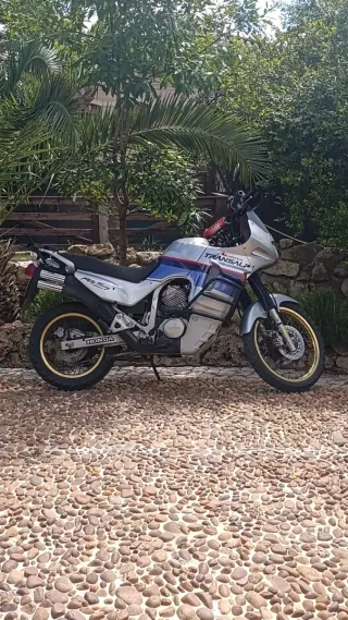 Honda transalp 99 50 aniversario