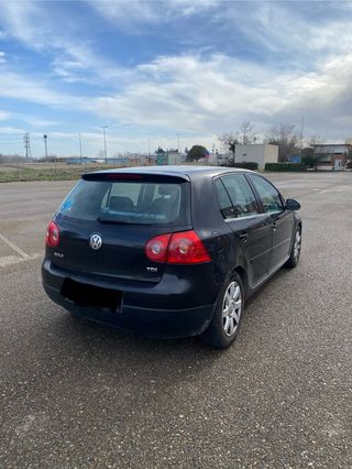 Volkswagen Golf V 1.9 TDI