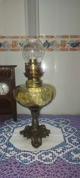 PRECIOSO QUINQUE MUY ANTIGUO DE PROCEDENCIA FRANCE