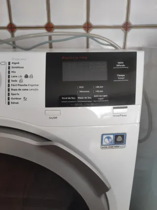 Secadora AEG series 8000