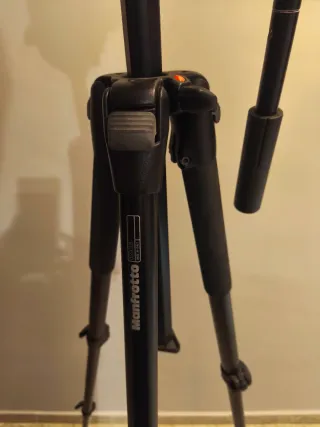 Trípode Manfrotto 055 con rótula 501 y funda