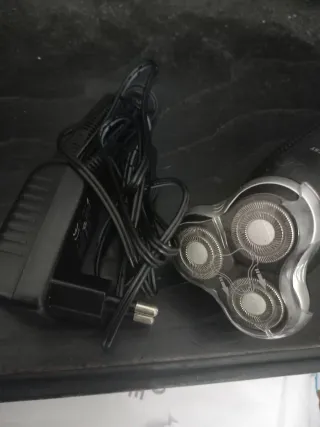 Máquina de Barbear Elétrica