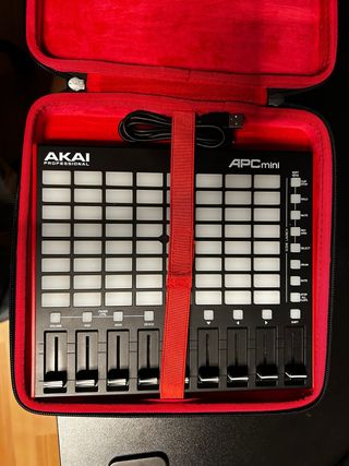 Akai APC Mini MKII Controlador MIDI