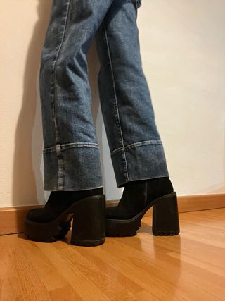 Botines negros tacon