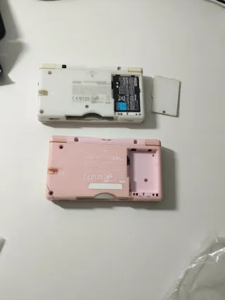 2 Nintendo DS Lite para piezas