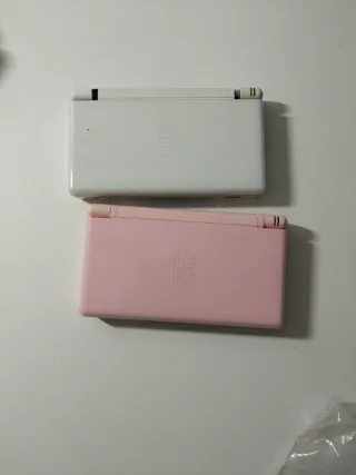 2 Nintendo DS Lite para piezas