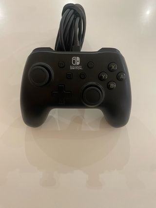 Mando Pro Nintendo Switch original, incluye cable