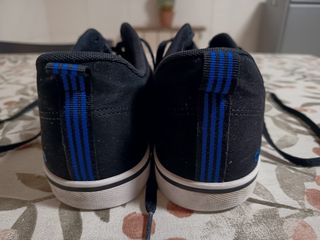 Zapatillas Adidas Negras y Azules