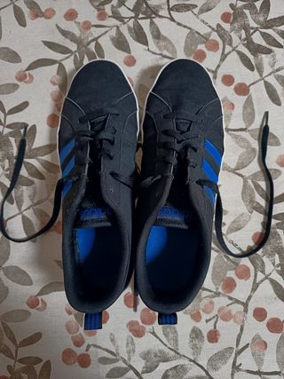 Zapatillas Adidas Negras y Azules