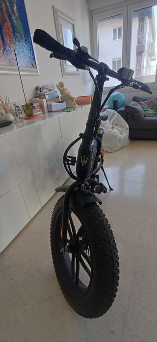 Maserati E-Bike Rossa ad uso urbano