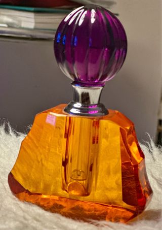 Vendo espectacular frasco de perfume de cristal ar