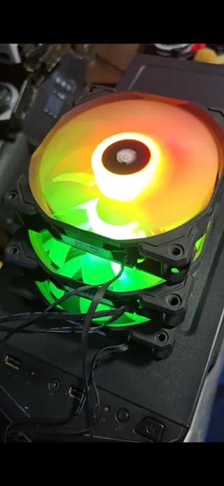 Lote Ventiladores Corsair Led rgb + Hub Corsair